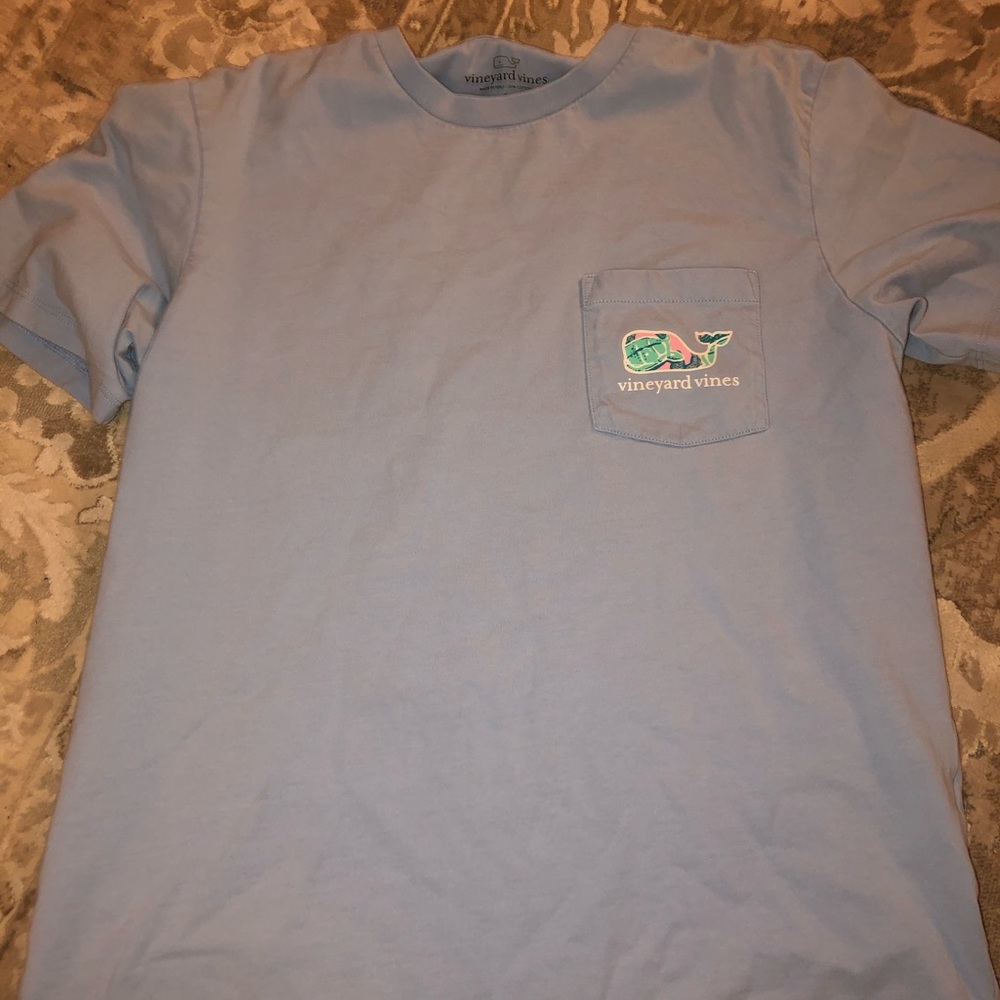 Vineyard vines T-shirt